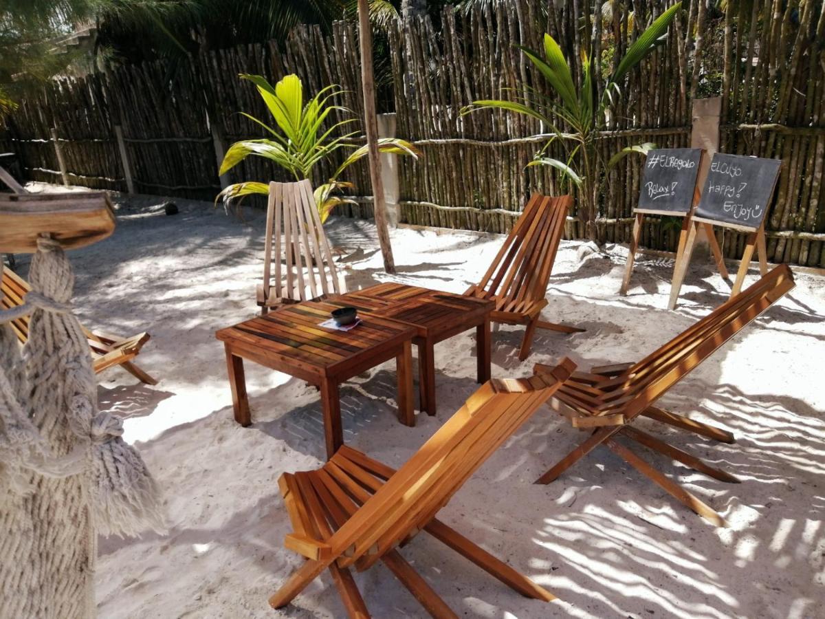 El Regalo El Cuyo Hotel Exterior photo