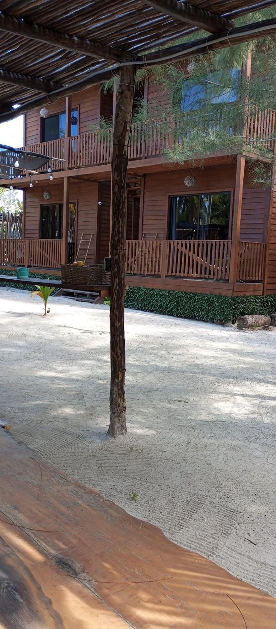 El Regalo El Cuyo Hotel Exterior photo